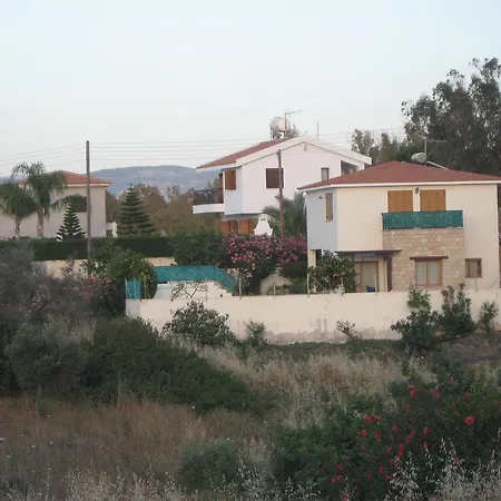 Pergia Latchi Villa