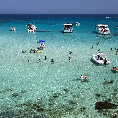 Pergia Latchi Полис