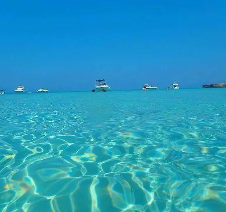 Pergia Latchi Полис